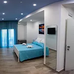 La Terrazza Sul Mare Modern Апартаменты Ачи Костелло