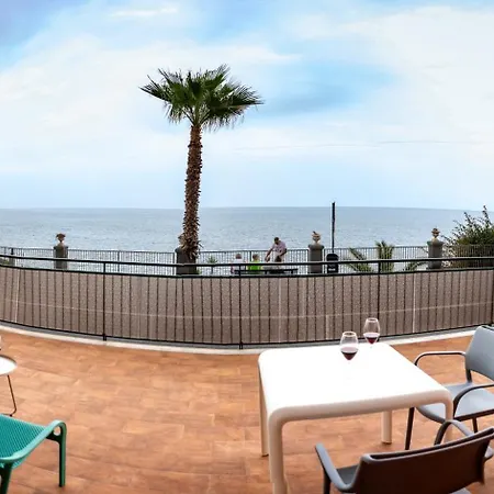 Apartment La Terrazza Sul Mare Modern *